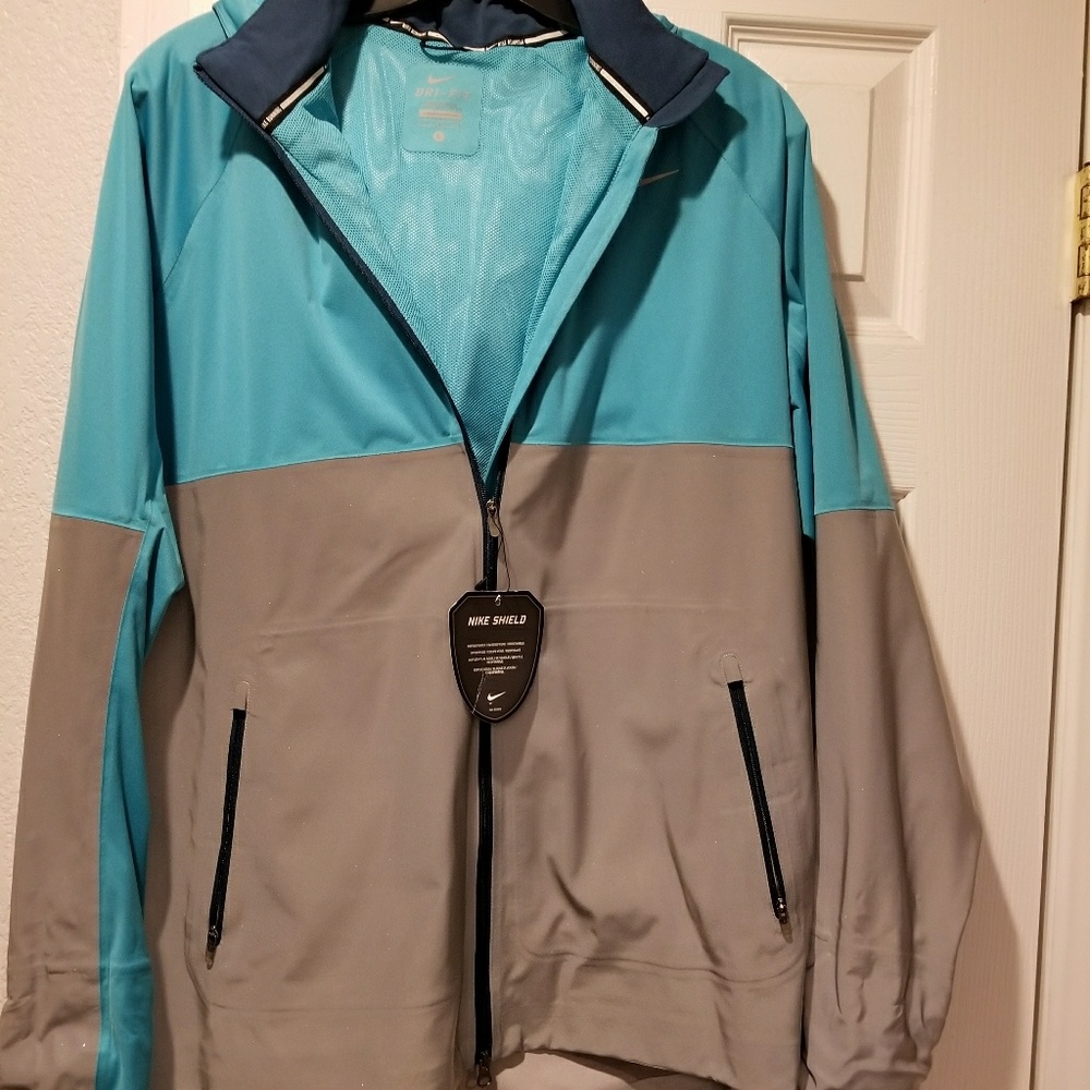 NWT Nike Dri-Fit Running Jacket